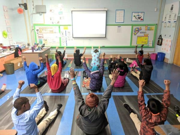 yoga_goster_classroom