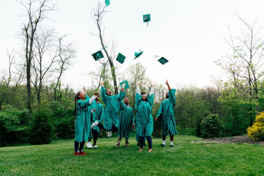 Hope Ignites Cincinnati: Empowering Cincinnati’s Youth 1 Hope Ignites Cincinnati